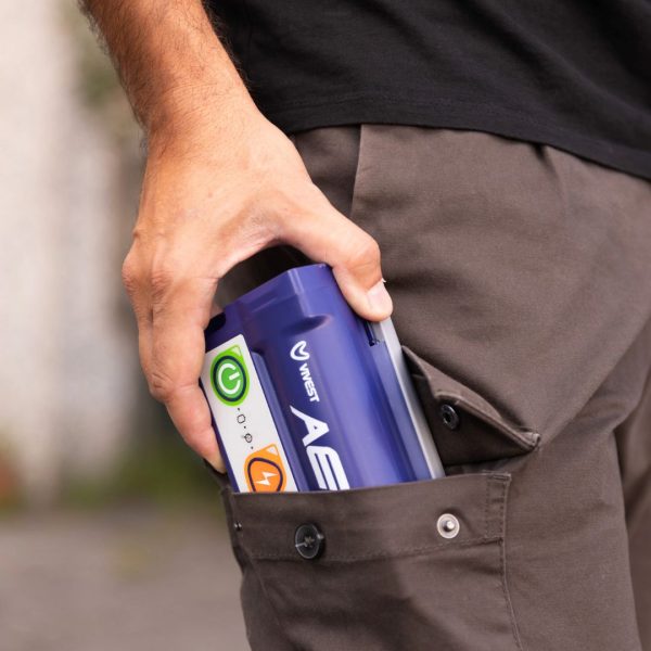 Defibrillatore semiautomatico ViVest® Pocket P3
